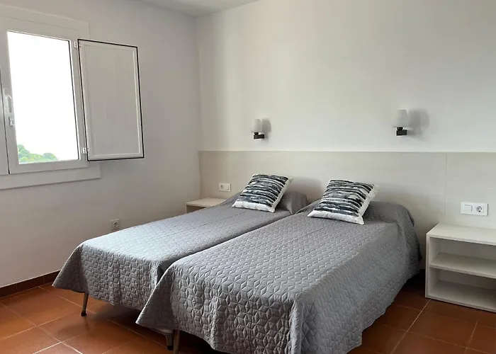 Private Cala Canyelles Апартаменты *