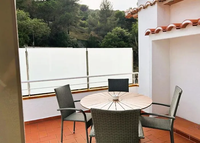 Private Cala Canyelles Апартаменты