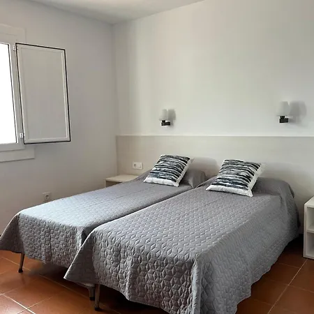 Private Cala Canyelles Апартаменти *